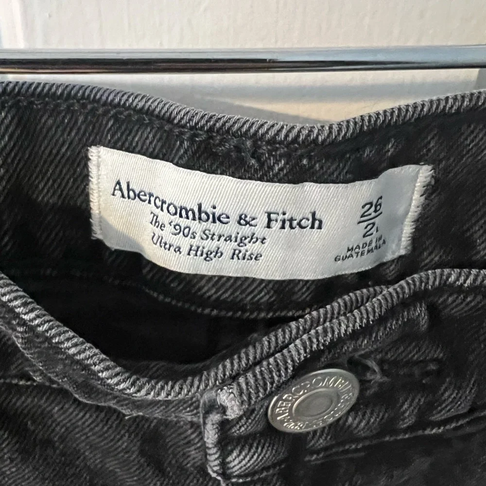 Abercrombie & Fitch 90s Straight Ultra High Rise 26 2 Long - Picture 5 of 5